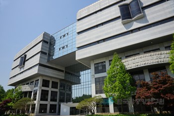 수원대학교 / 중앙도서관
