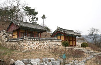 구봉영당