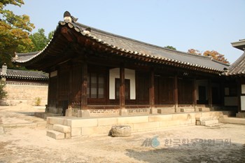 서울 육상궁 재실