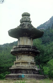 문경 봉암사 정진대사탑
