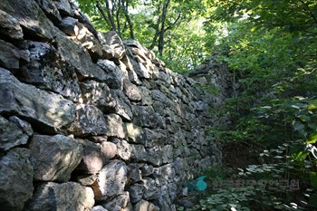 원주 영원산성 성벽