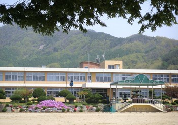 청산초등학교