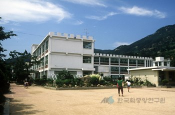 김해동광국민학교
