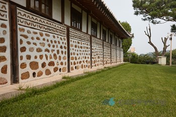 강화 온수리 성공회 성당 중 본당 좌측 외벽