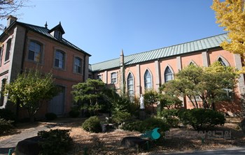 샬트르 성바오로 수녀원성당