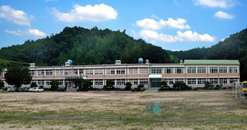 장기초등학교