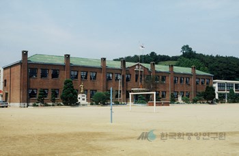 남양국민학교