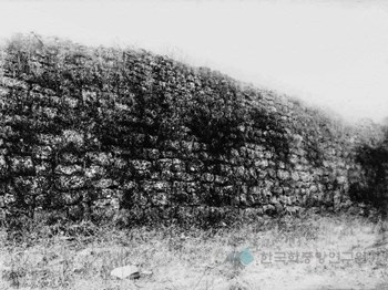 경원 읍성의 성벽