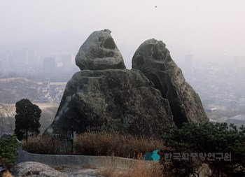 서울 선바위 전경