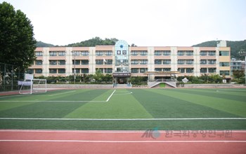 용인초등학교