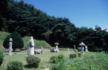 임경업 장군 묘소