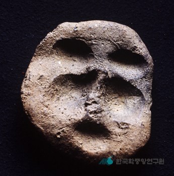 양양 오산리 유적 출토 얼굴 모양 토기
