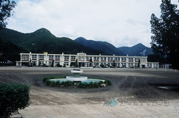 화산국민학교