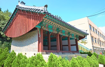 서울 선희궁터 복원 건물 측면