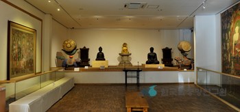 한국미술박물관