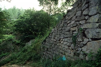 남원 교룡산성 성벽