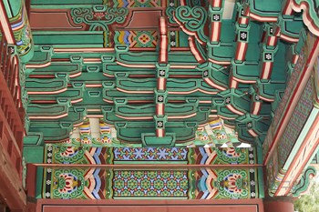 서울 경희궁 흥화문 안쪽 포와 단청