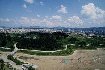 서울 몽촌토성 전경