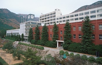 동아대학교 본관
