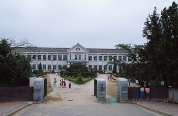 강릉국민학교