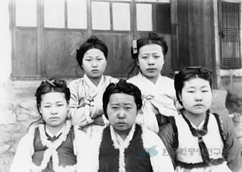 평안북도 자성군 여인들의 모습